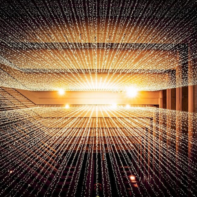 Building reputation in the age of distrust slava communication